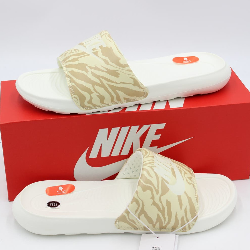 Nike Women's Victori One Print Slides Size 10 Style CN9676 105
